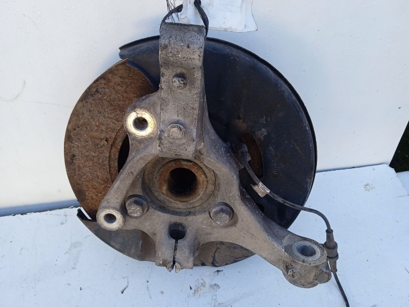 Recambio de mangueta trasera derecha para opel insignia berlina cosmo referencia OEM IAM 23478766  