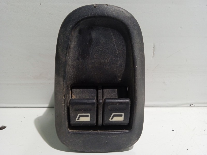 Recambio de mando elevalunas delantero izquierdo para peugeot 306 berlina 3/4/5 puertas (s2) referencia OEM IAM 6552RC  