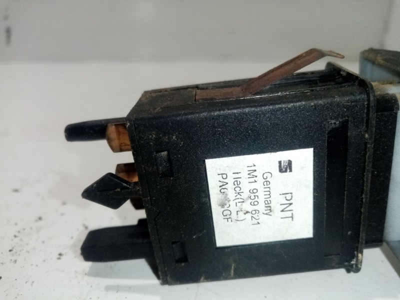 Recambio de interruptor para seat leon (1m1) 1.9 tdi referencia OEM IAM 1M1959621  