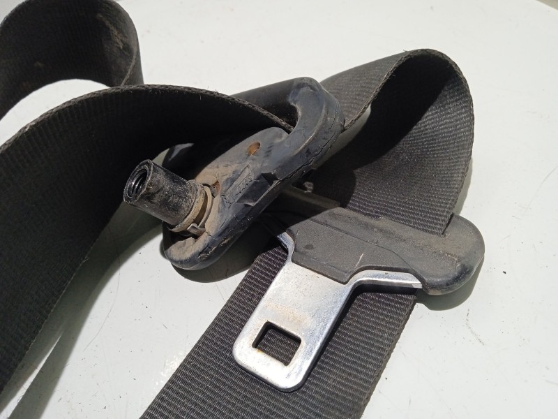 Recambio de cinturon seguridad delantero derecho para renault kangoo 1.5 dci diesel referencia OEM IAM A822032042  
