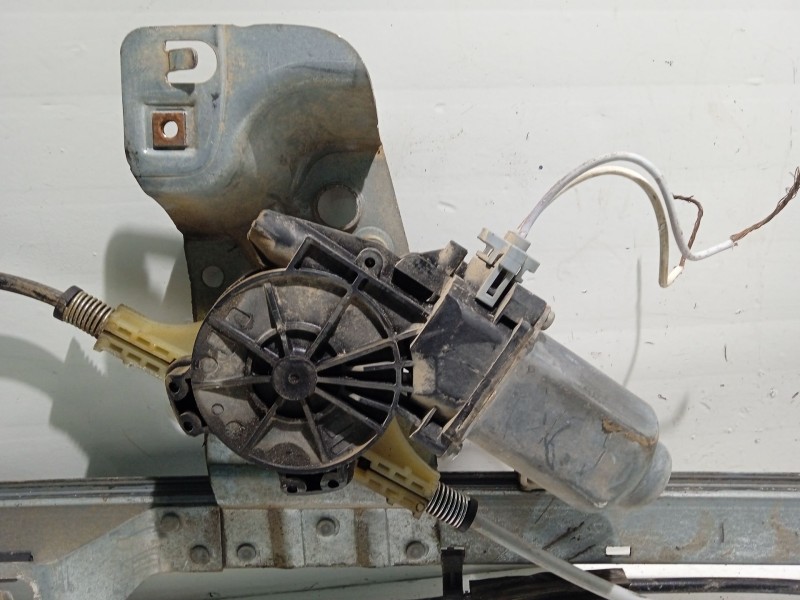 Recambio de elevalunas delantero derecho para renault kangoo 1.5 dci diesel referencia OEM IAM 402086A  