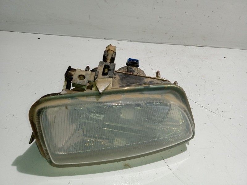 Recambio de faro antiniebla derecho para citroën saxo referencia OEM IAM 9618343480  