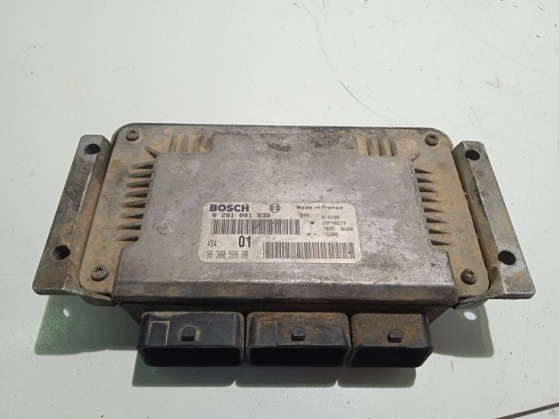 Recambio de centralita motor uce para citroën saxo referencia OEM IAM 0281001839 9630059880 