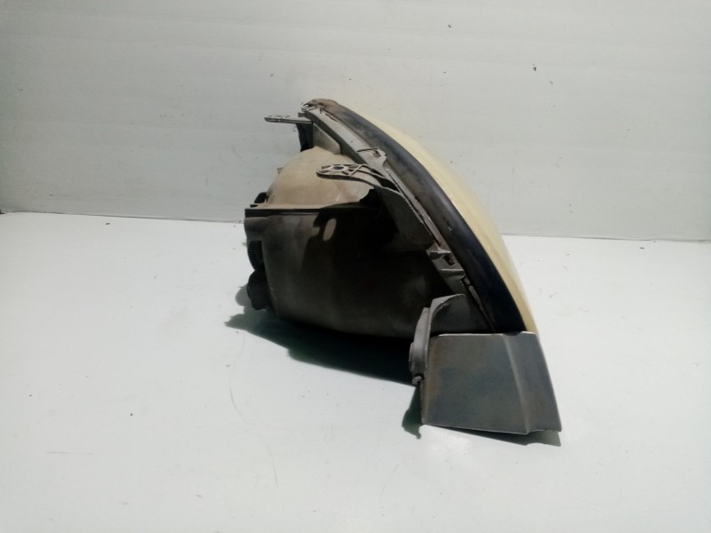 Recambio de faro izquierdo para daewoo lanos (klat) 1.3 referencia OEM IAM 96304610  
