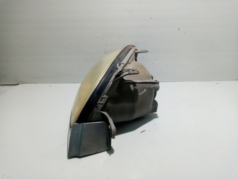 Recambio de faro derecho para daewoo lanos (klat) 1.3 referencia OEM IAM 96304611  