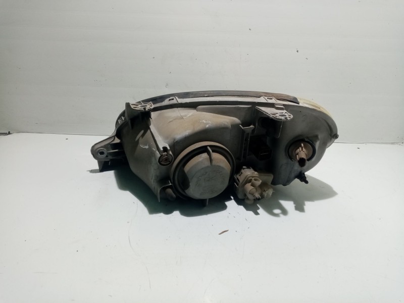 Recambio de faro derecho para daewoo lanos (klat) 1.3 referencia OEM IAM 96304611  