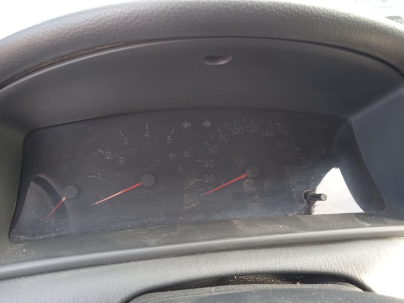 toyota corolla (_e12_) del año 2005