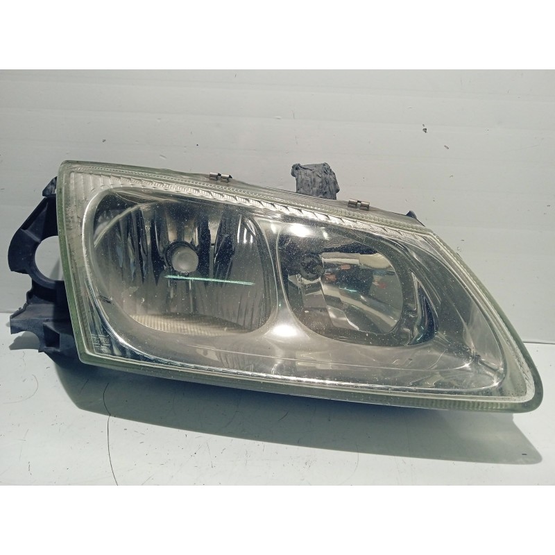 Recambio de faro derecho para nissan almera ii hatchback (n16) 2.2 di referencia OEM IAM 26010BN025  