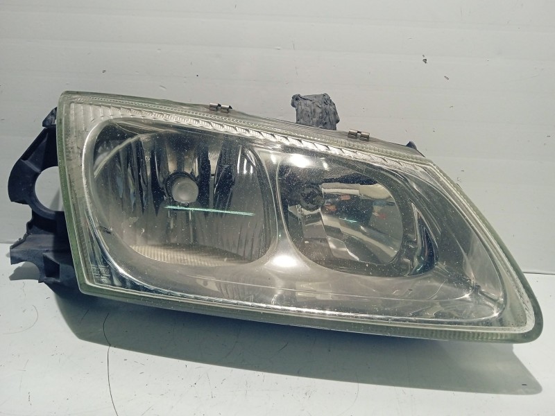 Recambio de faro derecho para nissan almera ii hatchback (n16) 2.2 di referencia OEM IAM 26010BN025  