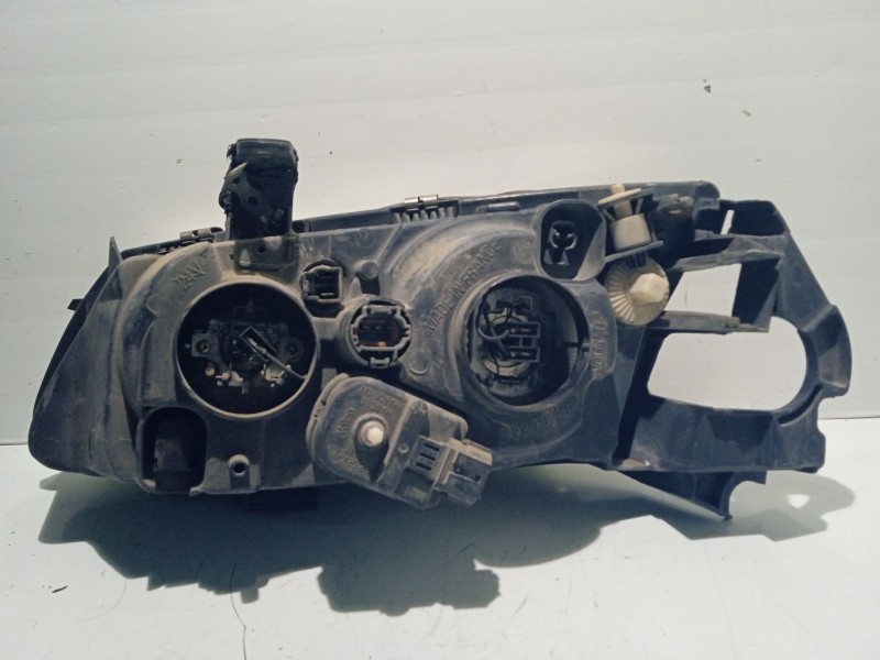 Recambio de faro derecho para nissan almera ii hatchback (n16) 2.2 di referencia OEM IAM 26010BN025  