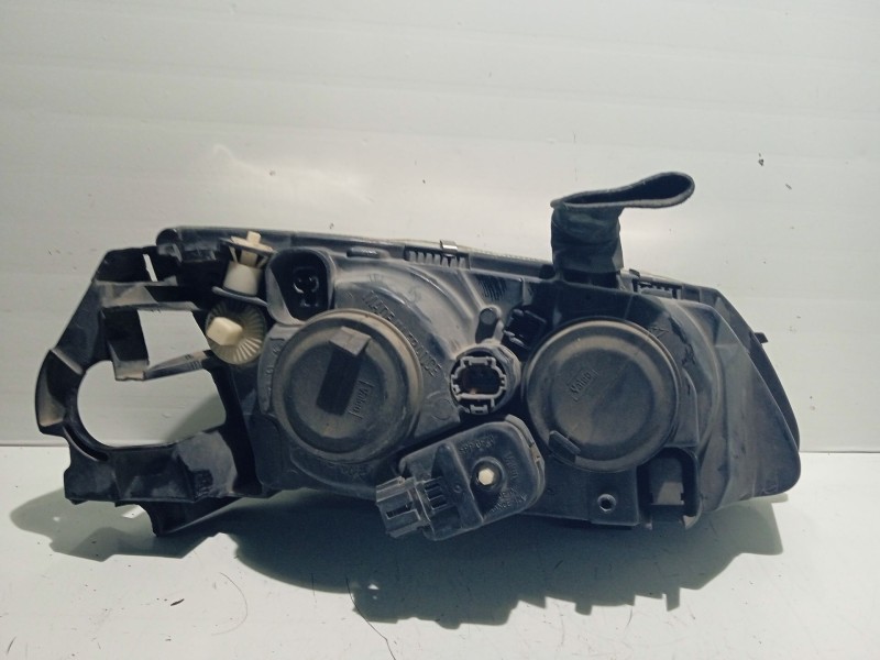 Recambio de faro izquierdo para nissan almera ii hatchback (n16) 2.2 di referencia OEM IAM 26060BN025  