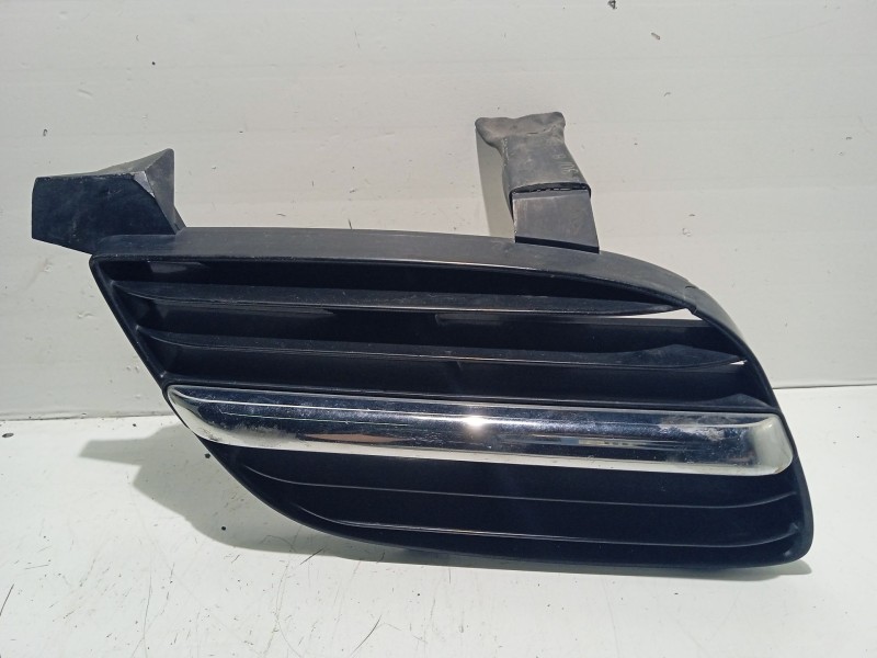 Recambio de rejilla delantera para nissan almera ii hatchback (n16) 2.2 di referencia OEM IAM 62322BM200  