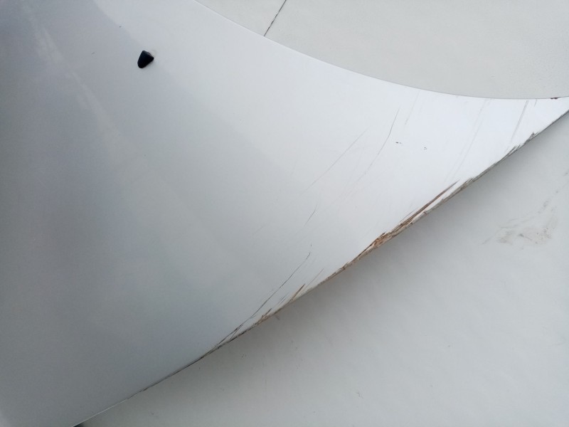 Recambio de capot para volvo v50 familiar referencia OEM IAM 31371415  