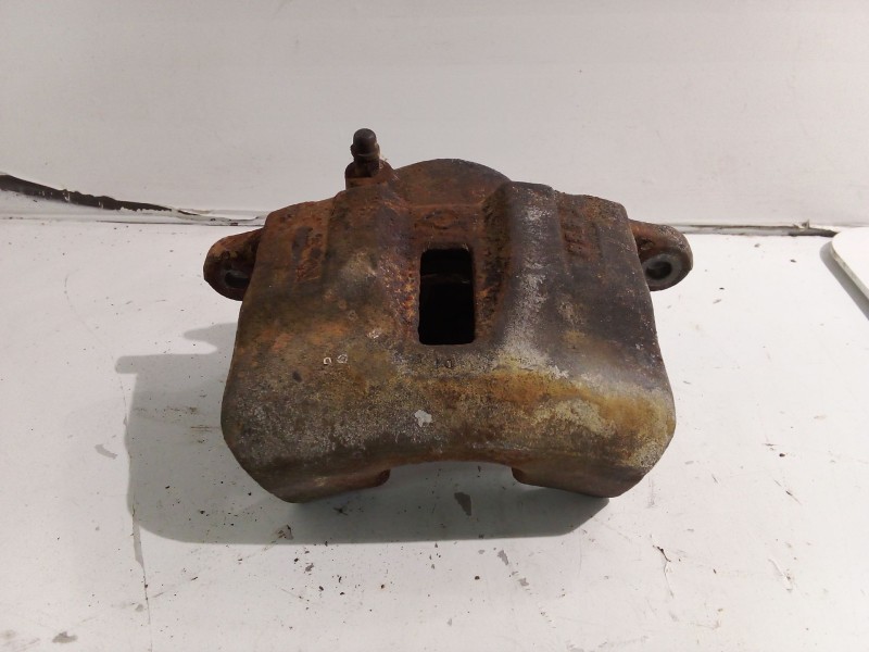 Recambio de pinza freno delantera derecha para nissan patrol gr (y60) referencia OEM IAM T434  