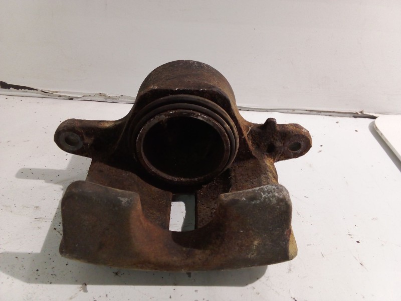 Recambio de pinza freno delantera derecha para nissan patrol gr (y60) referencia OEM IAM T434  