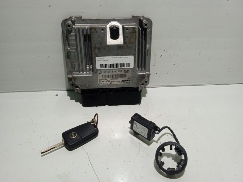 Recambio de centralita motor uce para opel insignia berlina cosmo referencia OEM IAM 55573539 13502301 0281015774