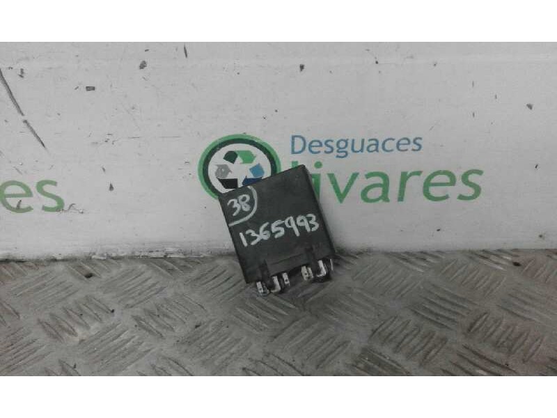 Recambio de rele para audi 100 berlina (443)    |   0.88 - ... | 1988 referencia OEM IAM 412214003001 447907393B 