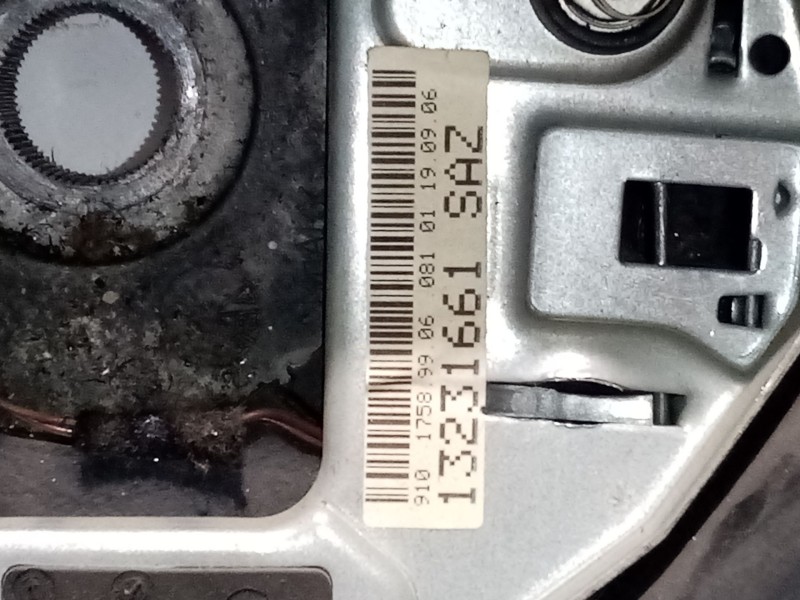 Recambio de volante para opel astra h (a04) 1.7 cdti (l48) referencia OEM IAM 13231661  