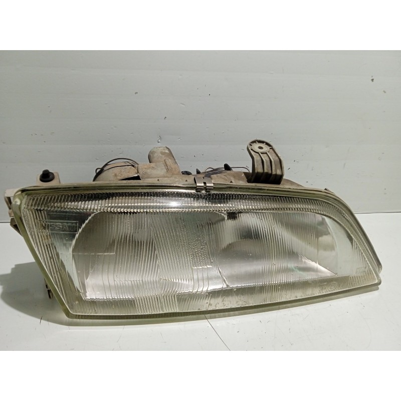 Recambio de faro derecho para nissan primera (p11) 2.0 16v referencia OEM IAM 260102F921  