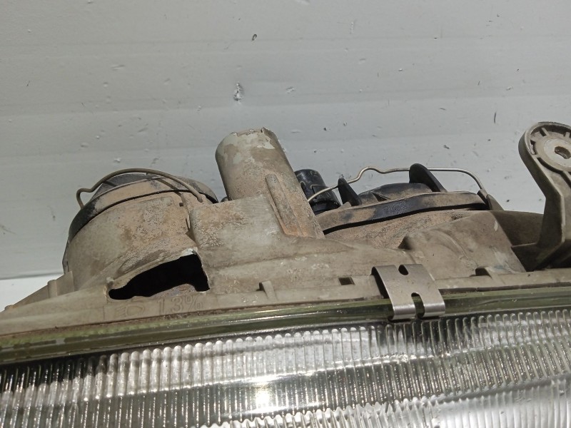 Recambio de faro derecho para nissan primera (p11) 2.0 16v referencia OEM IAM 260102F921  