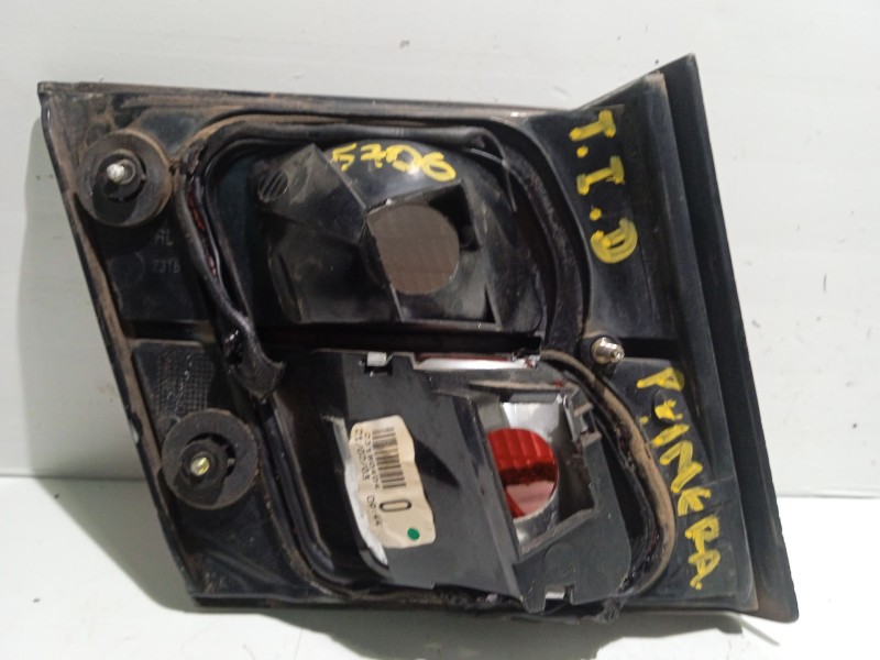 Recambio de piloto trasero derecho interior para nissan primera (p11) 2.0 16v referencia OEM IAM 265502F925  