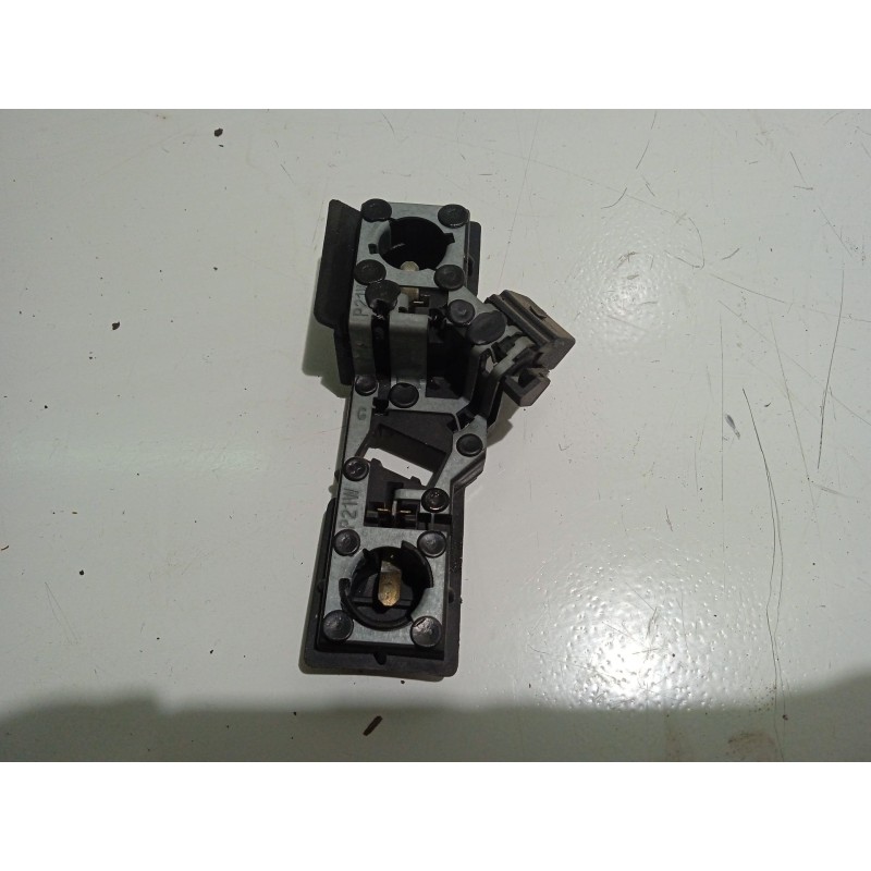 Recambio de portalamparas para nissan primera (p11) 2.0 16v referencia OEM IAM   