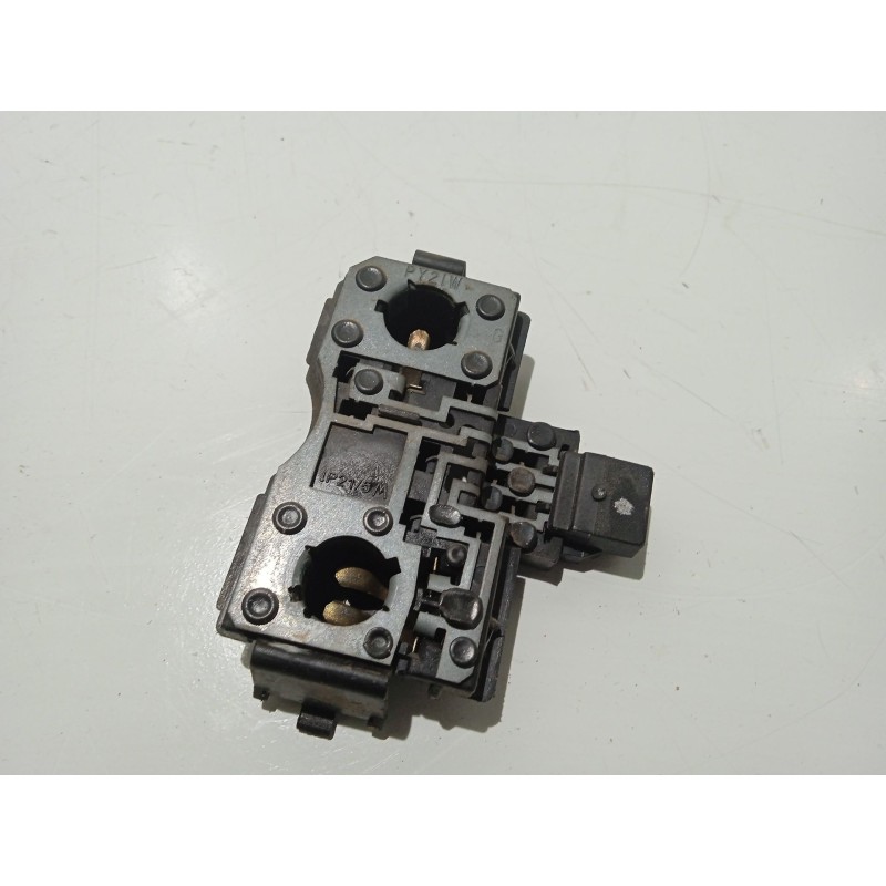 Recambio de portalamparas para nissan primera (p11) 2.0 16v referencia OEM IAM   