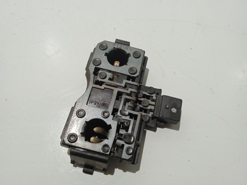 Recambio de portalamparas para nissan primera (p11) 2.0 16v referencia OEM IAM   