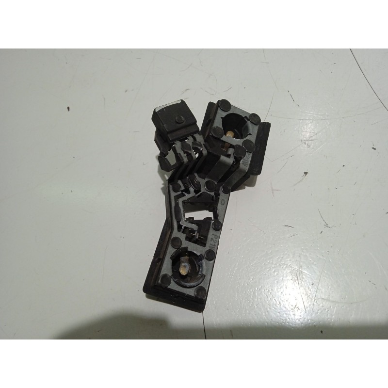 Recambio de portalamparas para nissan primera (p11) 2.0 16v referencia OEM IAM   