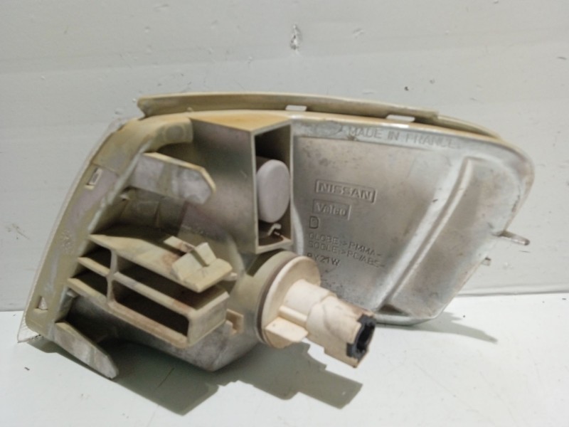 Recambio de piloto delantero derecho para nissan primera (p11) 2.0 16v referencia OEM IAM 261342F000  