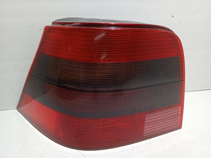 Recambio de piloto trasero izquierdo para volkswagen golf iv (1j1) 1.9 tdi referencia OEM IAM 1J6945095Q  