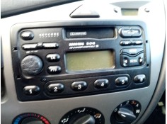 Recambio de sistema audio / radio cd para ford focus i sedán (dfw) 1.8 turbo di / tddi referencia OEM IAM 96509721XT  