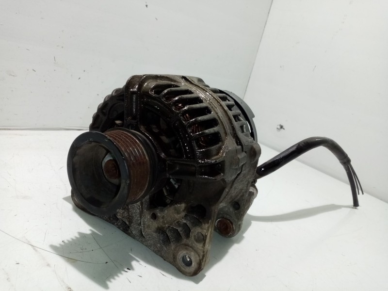 Recambio de alternador para volkswagen golf iv variant (1j5) 2.0 referencia OEM IAM 028903028D  