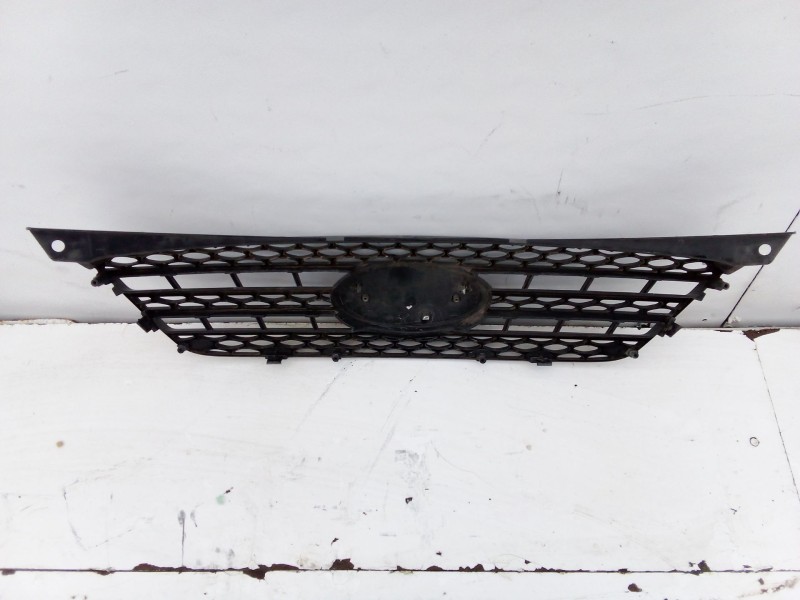 Recambio de rejilla delantera para kia picanto referencia OEM IAM 8635007500  