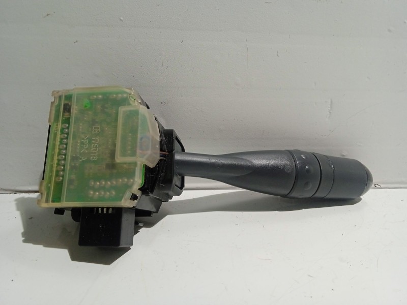 Recambio de mando intermitentes para smart forfour (454) 1.3 (454.031) referencia OEM IAM 17E018  