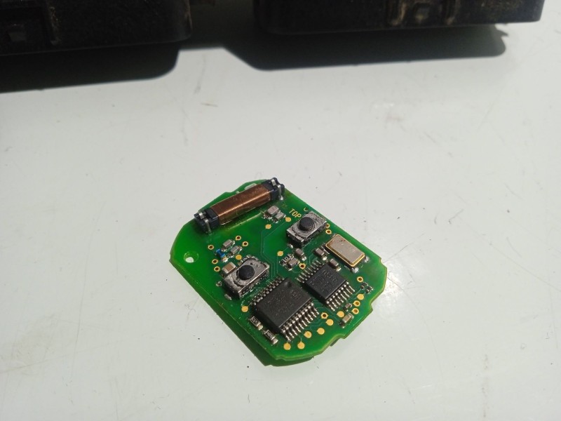 Recambio de centralita motor uce para smart forfour (454) 1.3 (454.031) referencia OEM IAM KITINMOVILIZADOR 1860A301 A1351501979