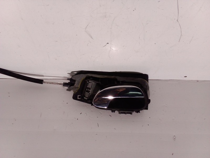 Recambio de maneta interior delantera derecha para peugeot 307 break (3e) 2.0 hdi 90 referencia OEM IAM 9643600477  