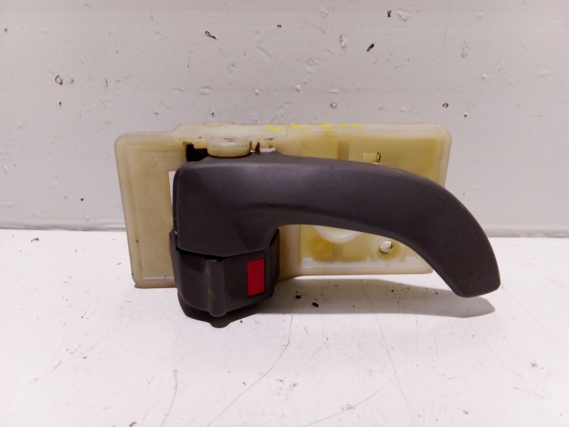 Recambio de maneta interior delantera derecha para hyundai tucson (jm) 2.0 referencia OEM IAM 2600071000  