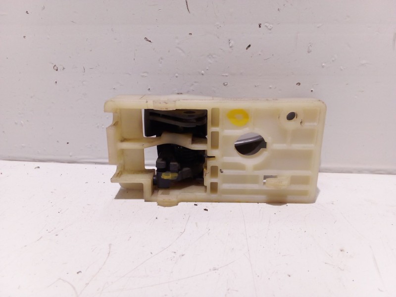 Recambio de maneta interior delantera derecha para hyundai tucson (jm) 2.0 referencia OEM IAM 2600071000  