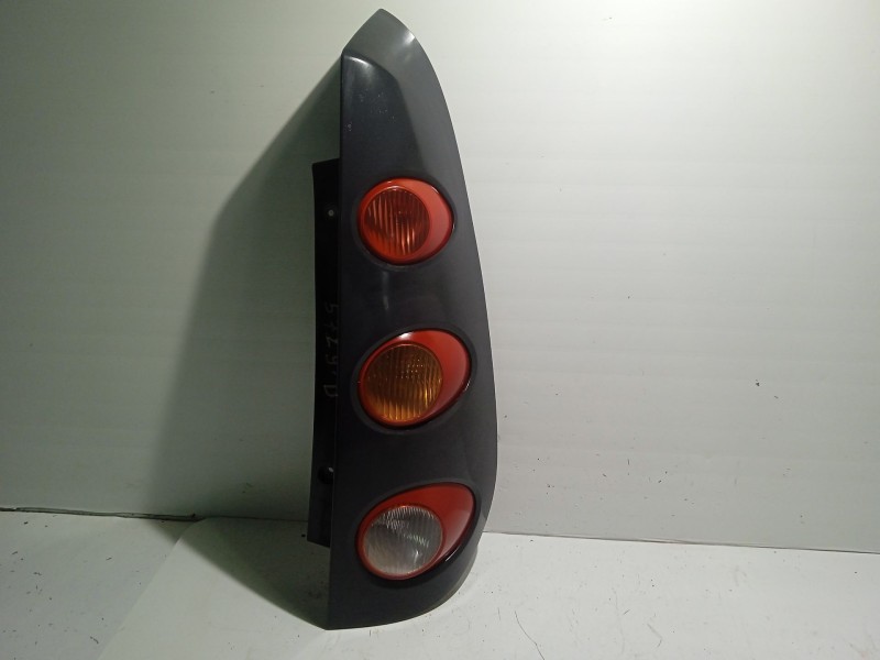 Recambio de piloto trasero derecho para smart forfour (454) 1.3 (454.031) referencia OEM IAM A4548200064  