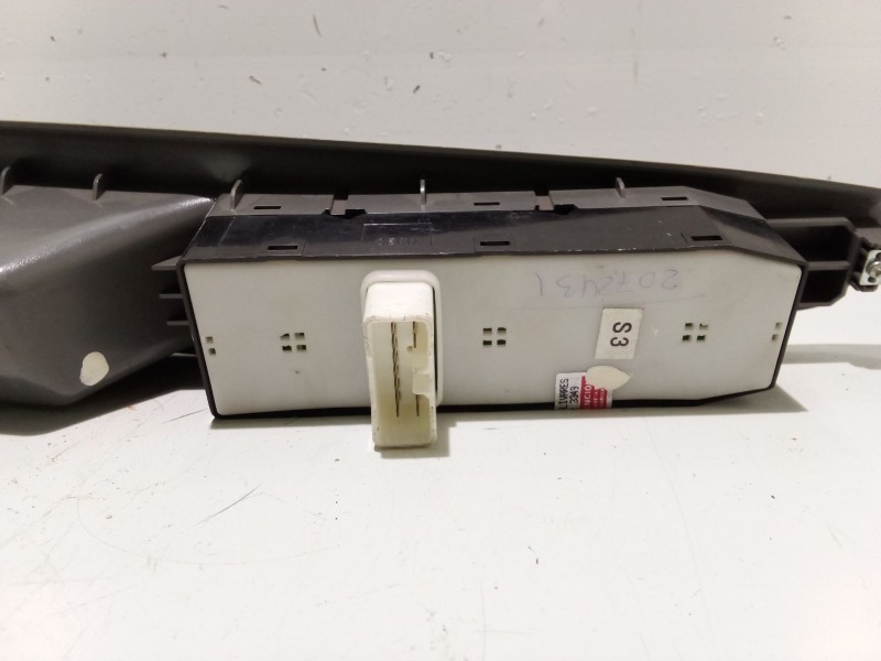 Recambio de mando elevalunas delantero izquierdo para chevrolet lacetti 2.0 diesel cat referencia OEM IAM   