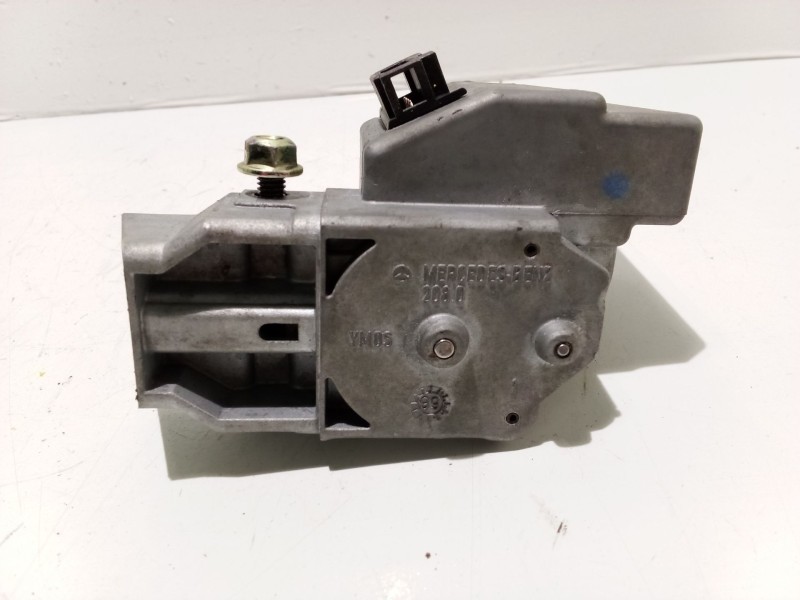 Recambio de antirrobo para mercedes-benz clase c (w203) berlina referencia OEM IAM 7013560090401101  