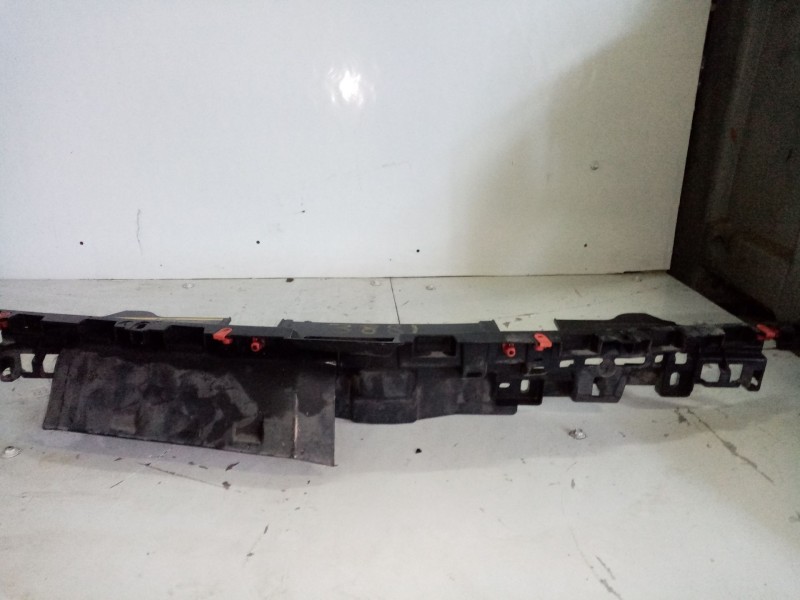 Recambio de travesaño superior para opel insignia berlina cosmo referencia OEM IAM 13250569  