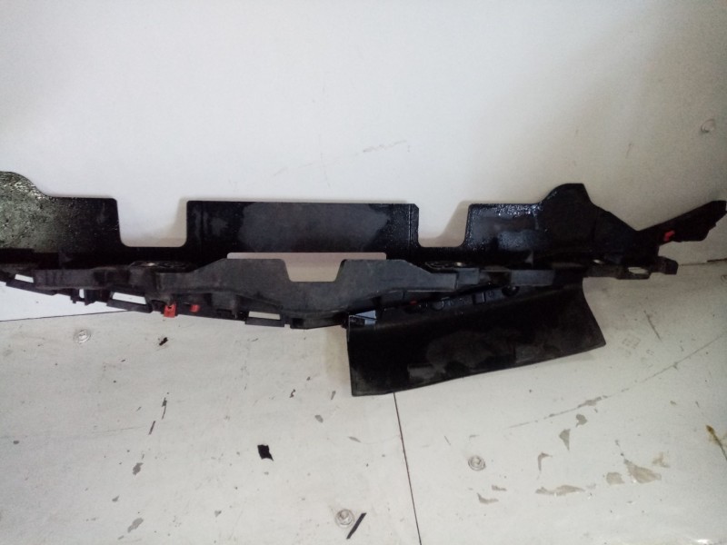 Recambio de travesaño superior para opel insignia berlina cosmo referencia OEM IAM 13250569  