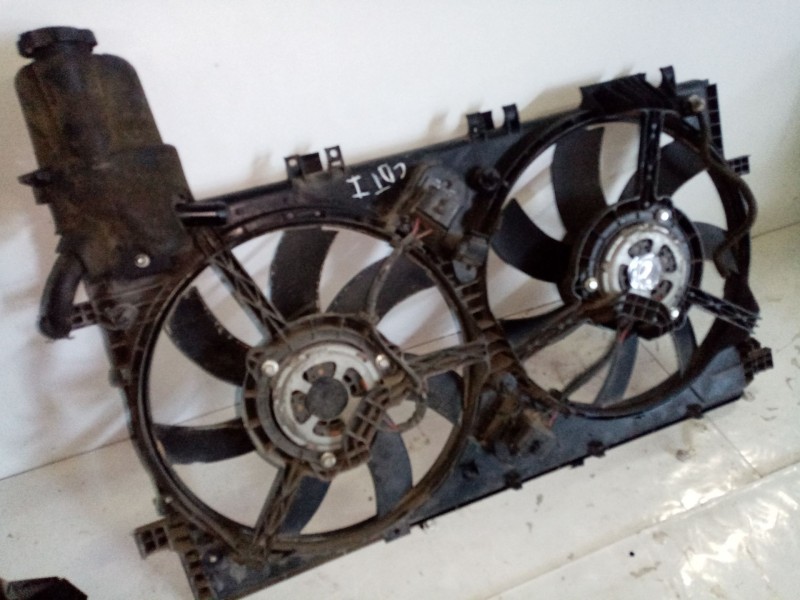 Recambio de electroventilador para opel insignia berlina cosmo referencia OEM IAM 13223018 13300194 