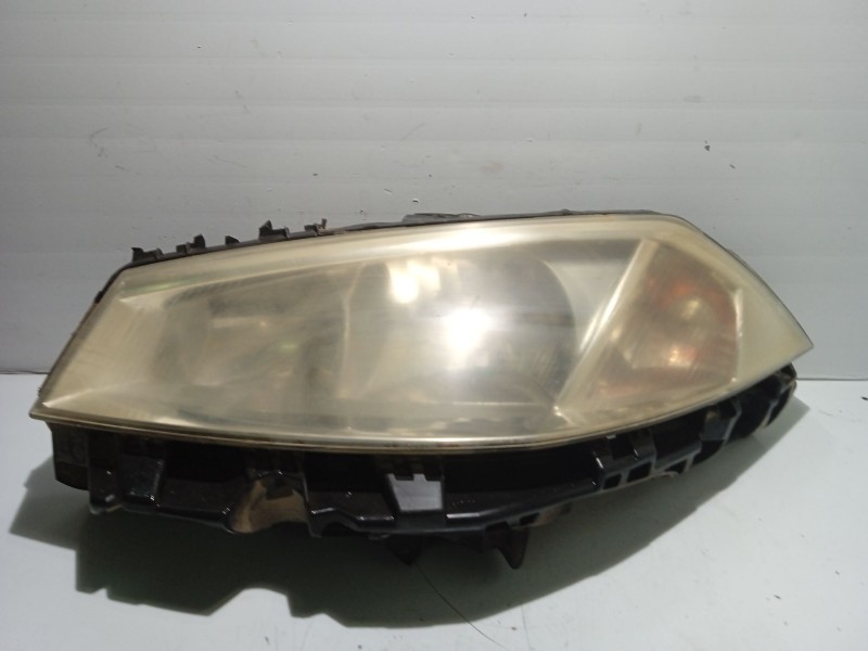 Recambio de faro izquierdo para renault megane ii familiar 1.9 dci diesel referencia OEM IAM 8200073220J   Recambio de faro izquierdo para renault megane ii familiar 1.9 dci diesel referencia OEM IAM 8200073220J