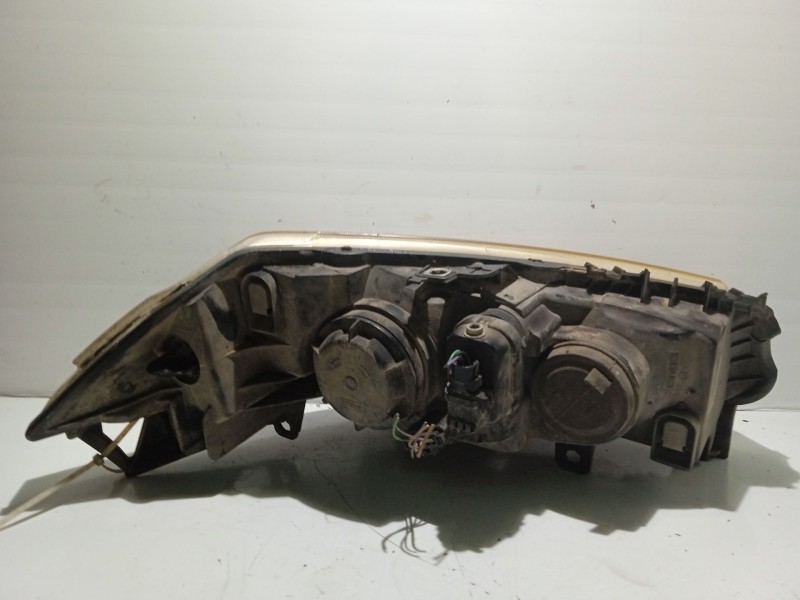 Recambio de faro izquierdo para renault megane ii familiar 1.9 dci diesel referencia OEM IAM 8200073220J   Recambio de faro izquierdo para renault megane ii familiar 1.9 dci diesel referencia OEM IAM 8200073220J