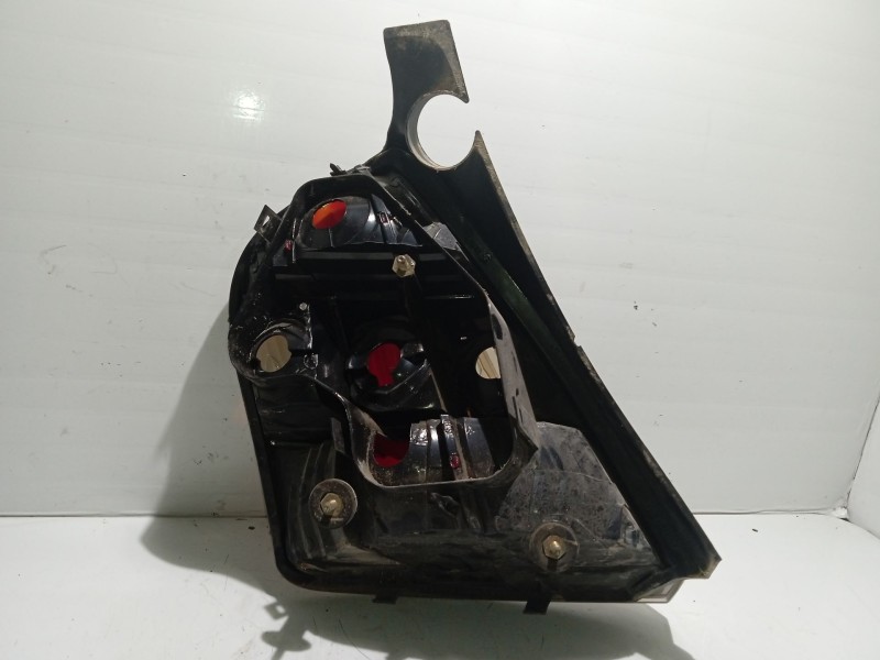 Recambio de piloto trasero derecho para fiat stilo (192) 1.9 jtd cat referencia OEM IAM 46823705  