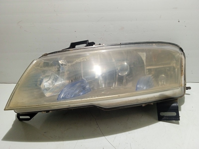 Recambio de faro izquierdo para fiat stilo (192) 1.9 jtd cat referencia OEM IAM 46758847  