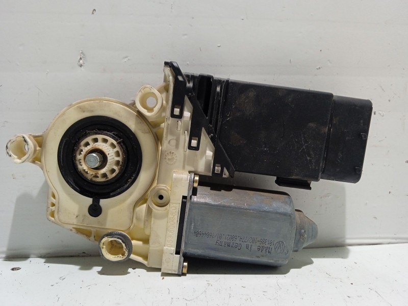 Recambio de motor elevalunas delantero derecho para seat toledo (1m2) 1.9 tdi referencia OEM IAM F005S00062  